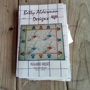 Betty Alderman Designs Peekaboo Houses Quilt Top Applique Embroidery Vintage